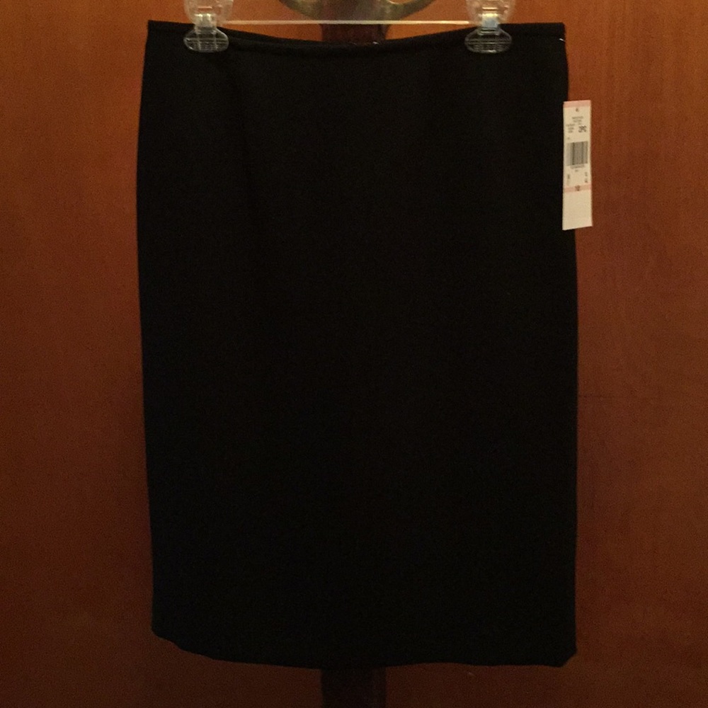 Ladies skirt